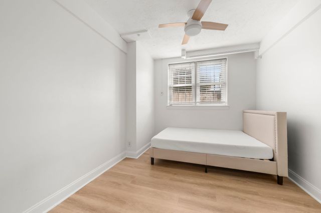 33 Lennon Ct 43, Boston, MA 02127