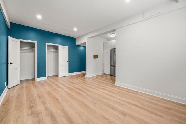 33 Lennon Ct 43, Boston, MA 02127