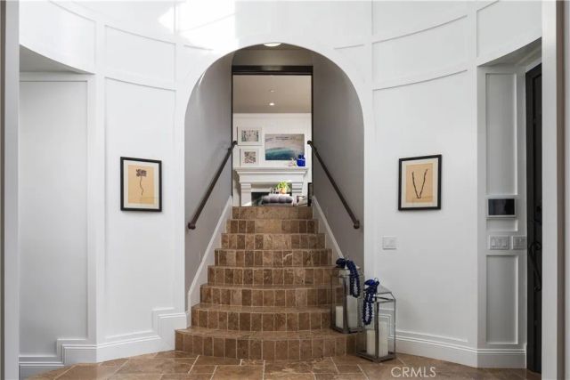 9981 Foxrun Road, North Tustin, CA 92705