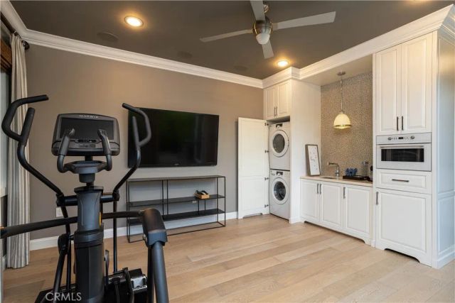 9981 Foxrun Road, North Tustin, CA 92705