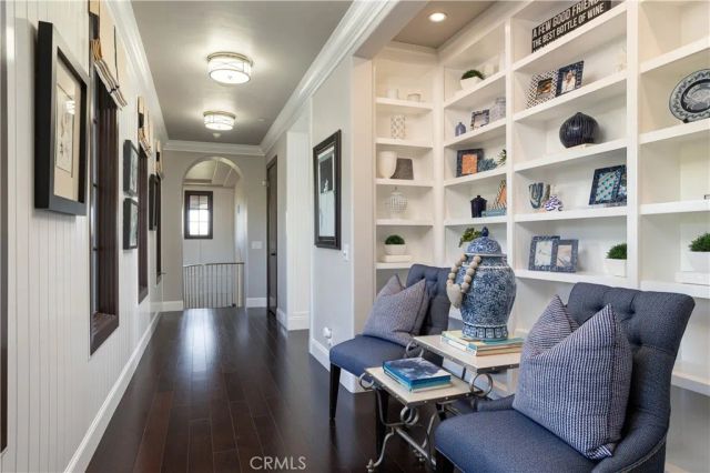 9981 Foxrun Road, North Tustin, CA 92705