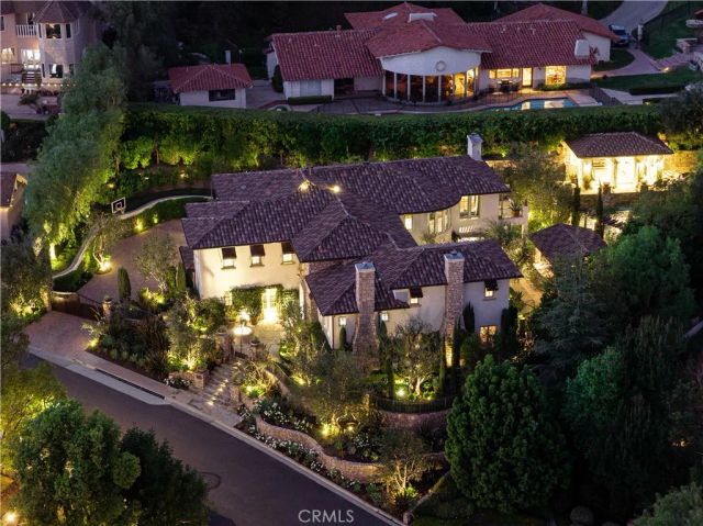 9981 Foxrun Road, North Tustin, CA 92705