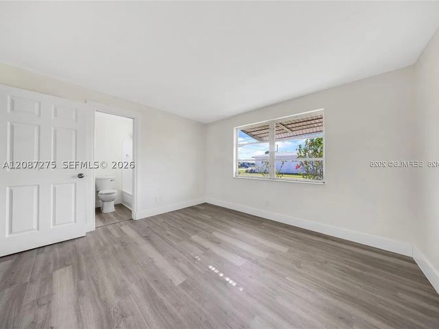 2550 NW 2nd Dr, Pompano Beach, FL 33064