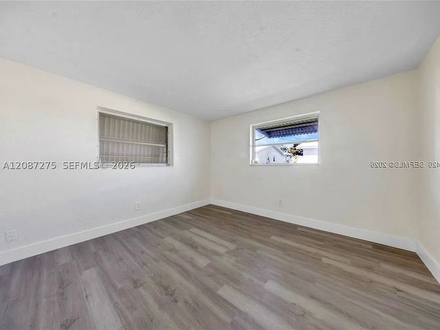 2550 NW 2nd Dr, Pompano Beach, FL 33064