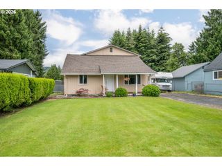 3284 OAK St, Longview, WA 98632