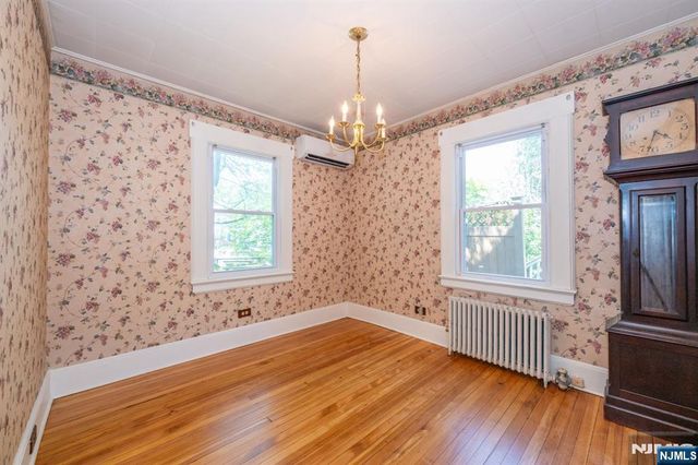 26 Cumberland Avenue, Verona, NJ 07044