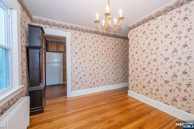 26 Cumberland Avenue, Verona, NJ 07044