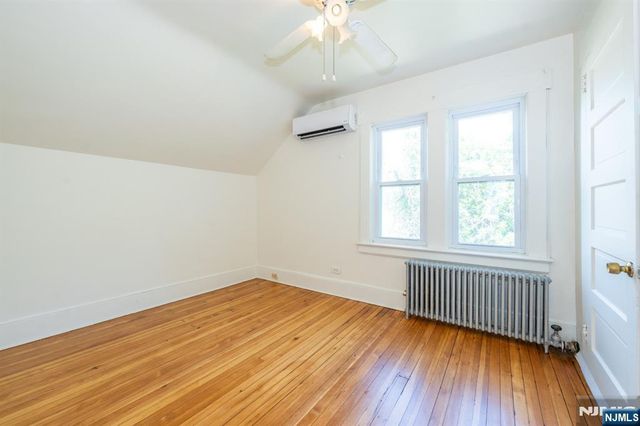 26 Cumberland Avenue, Verona, NJ 07044