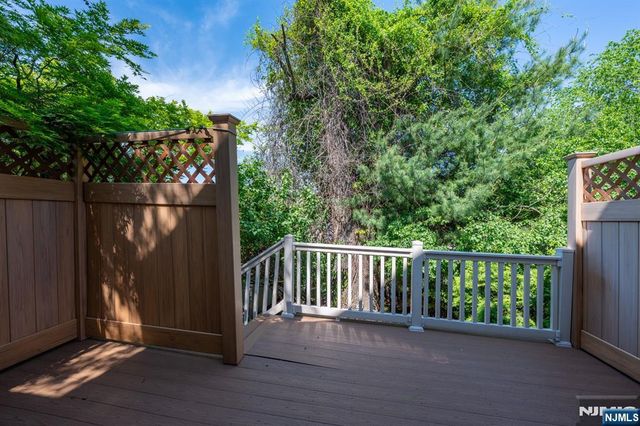 26 Cumberland Avenue, Verona, NJ 07044