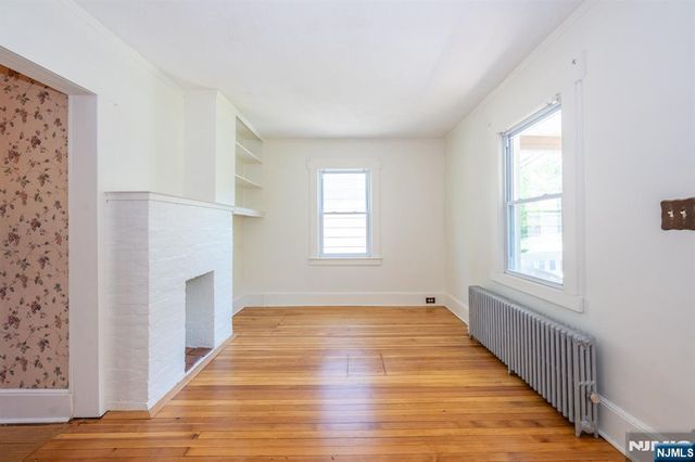 26 Cumberland Avenue, Verona, NJ 07044