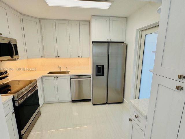 105-107 NE 30th Court 107, Wilton Manors, FL 33334