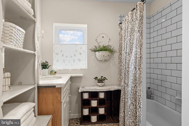 38706 RIVER RD, Ocean View, DE 19970