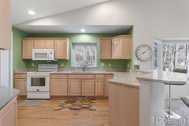 495 Timberlake E, Park Twp, MI 49424