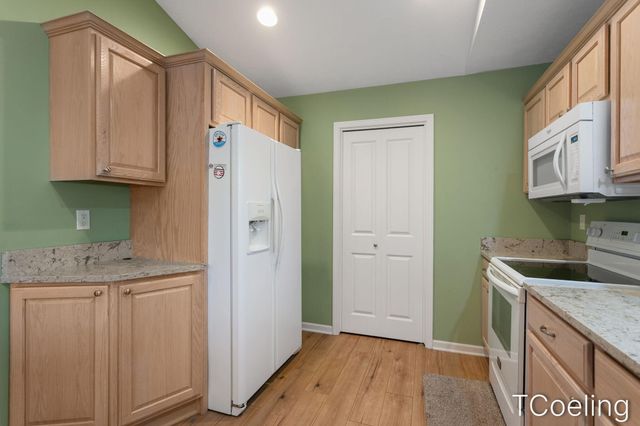 495 Timberlake E, Park Twp, MI 49424