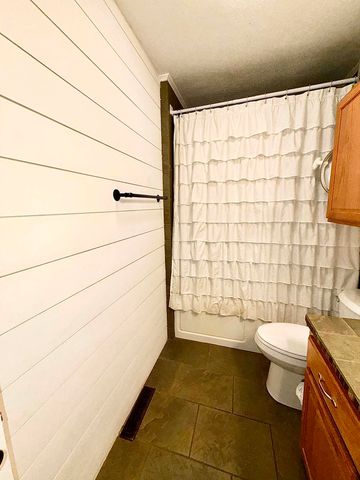 49 Roberts Ln, Lebanon, TN 37087