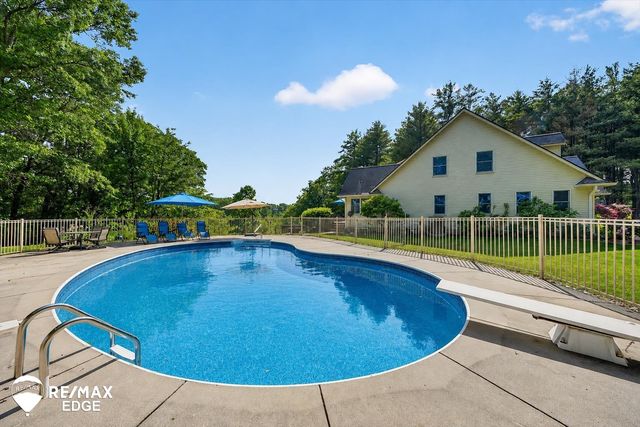 3393 Lippincott Road, Lapeer, MI 48446