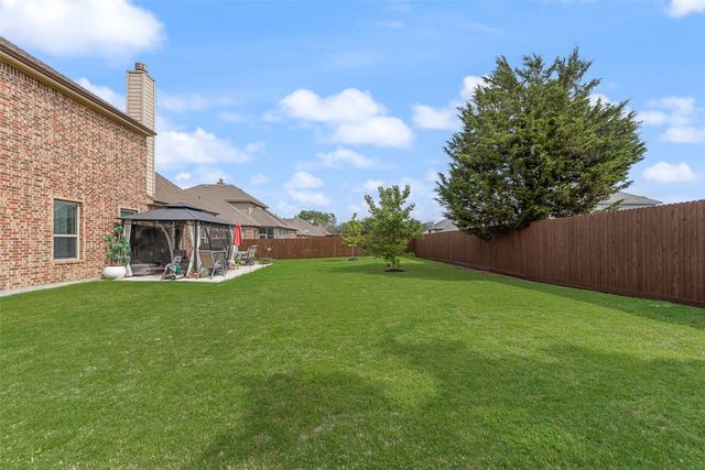 5002 Crawfish Lane, Garland, TX 75043