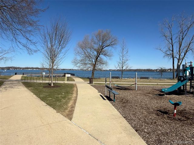 0000 Paramount Lot 50-22-02-379-018 Street, Novi, MI 48375