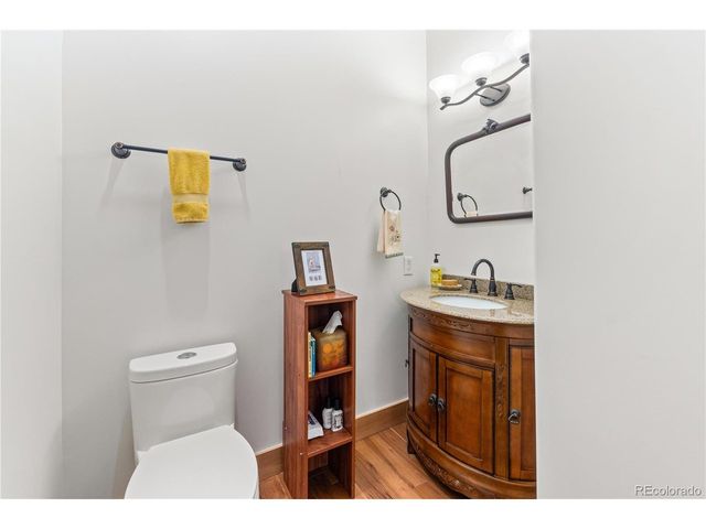 6170 N 79th St, Niwot, CO 80503