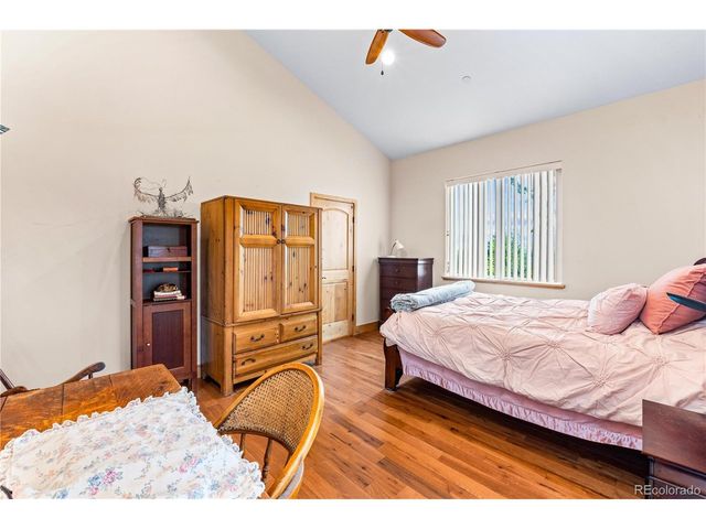 6170 N 79th St, Niwot, CO 80503