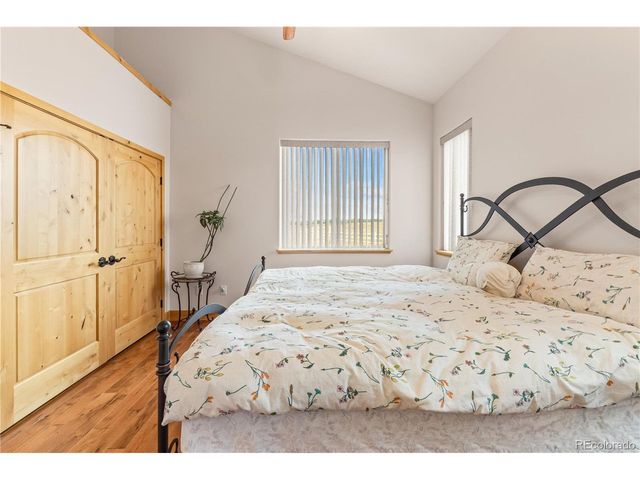 6170 N 79th St, Niwot, CO 80503