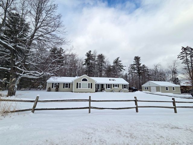 1462 King Hill Road, New London, NH 03257