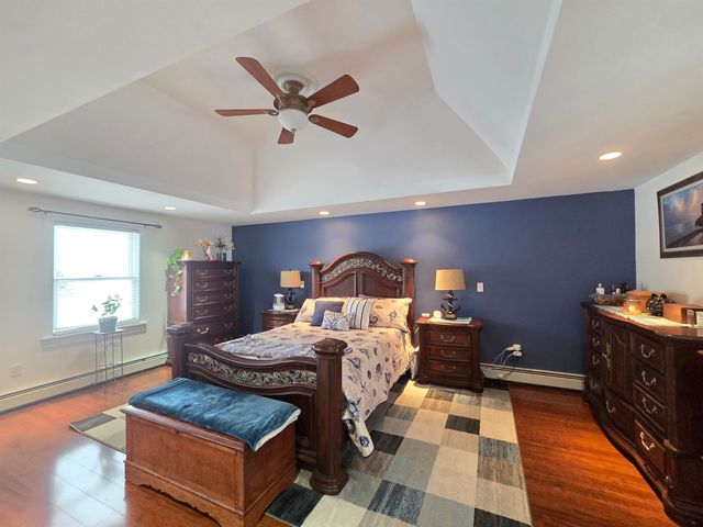 1462 King Hill Road, New London, NH 03257