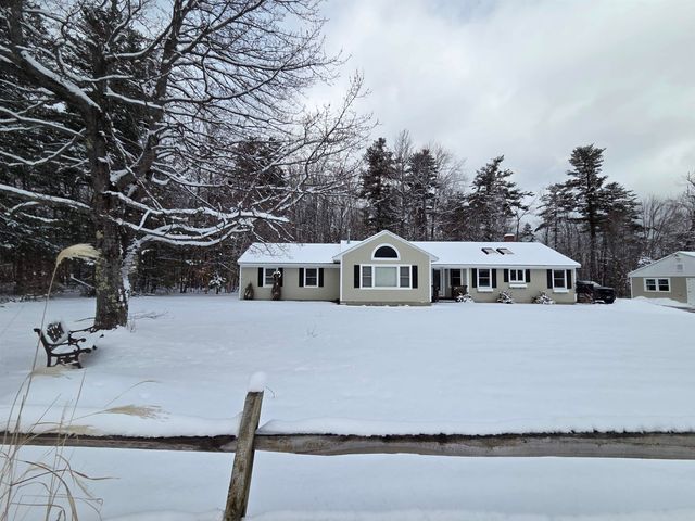 1462 King Hill Road, New London, NH 03257