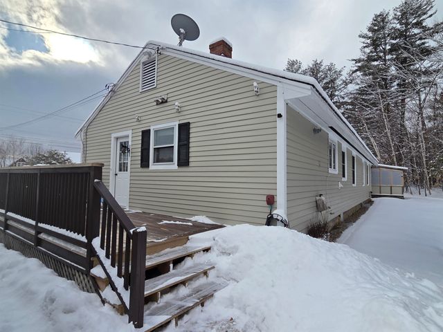 1462 King Hill Road, New London, NH 03257