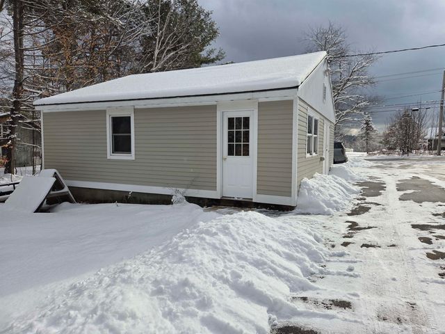 1462 King Hill Road, New London, NH 03257
