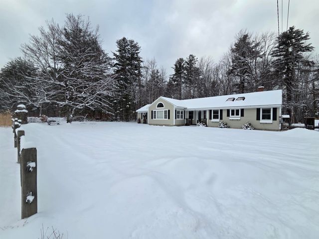 1462 King Hill Road, New London, NH 03257