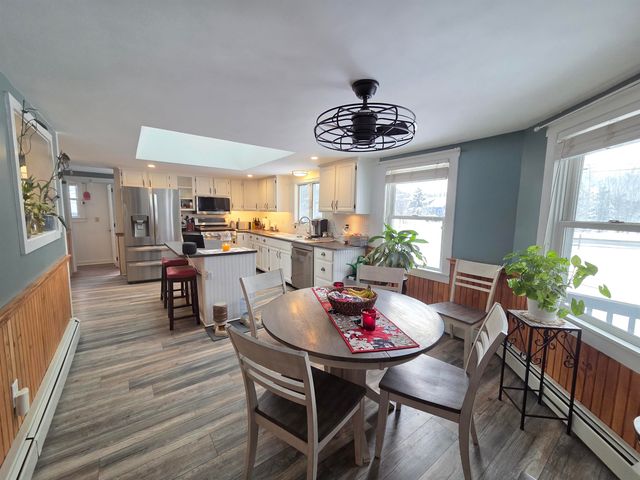 1462 King Hill Road, New London, NH 03257