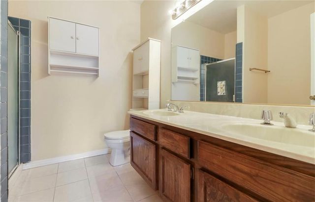 10234 Variel Avenue 12, Chatsworth (los Angeles), CA 91311