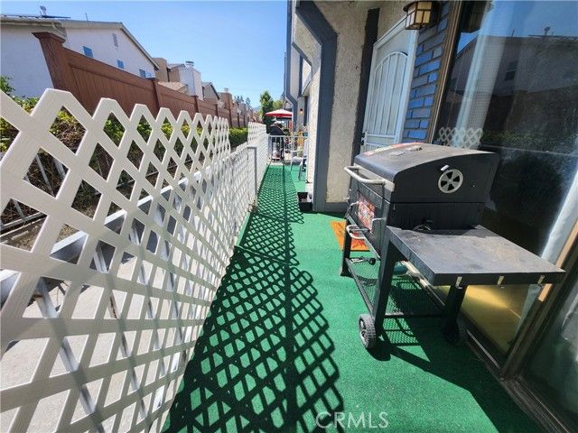 10234 Variel Avenue 12, Chatsworth (los Angeles), CA 91311