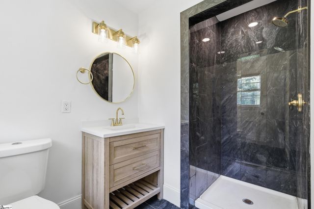 49 Foxhall Road, Greenville, SC 29605