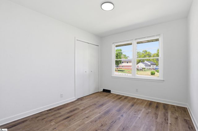 49 Foxhall Road, Greenville, SC 29605