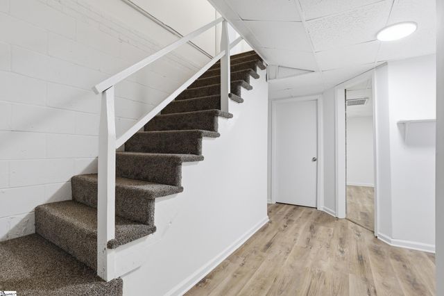 49 Foxhall Road, Greenville, SC 29605