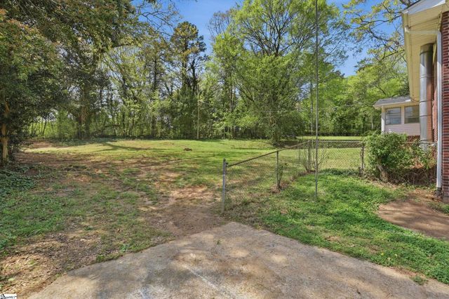 49 Foxhall Road, Greenville, SC 29605