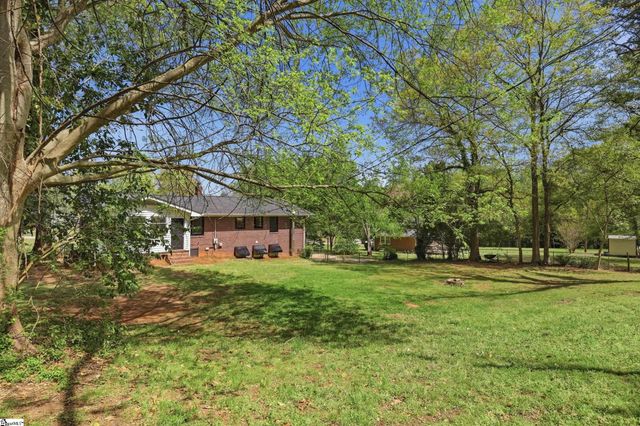 49 Foxhall Road, Greenville, SC 29605