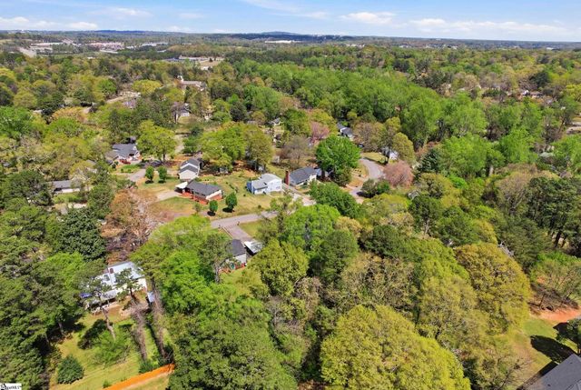 49 Foxhall Road, Greenville, SC 29605