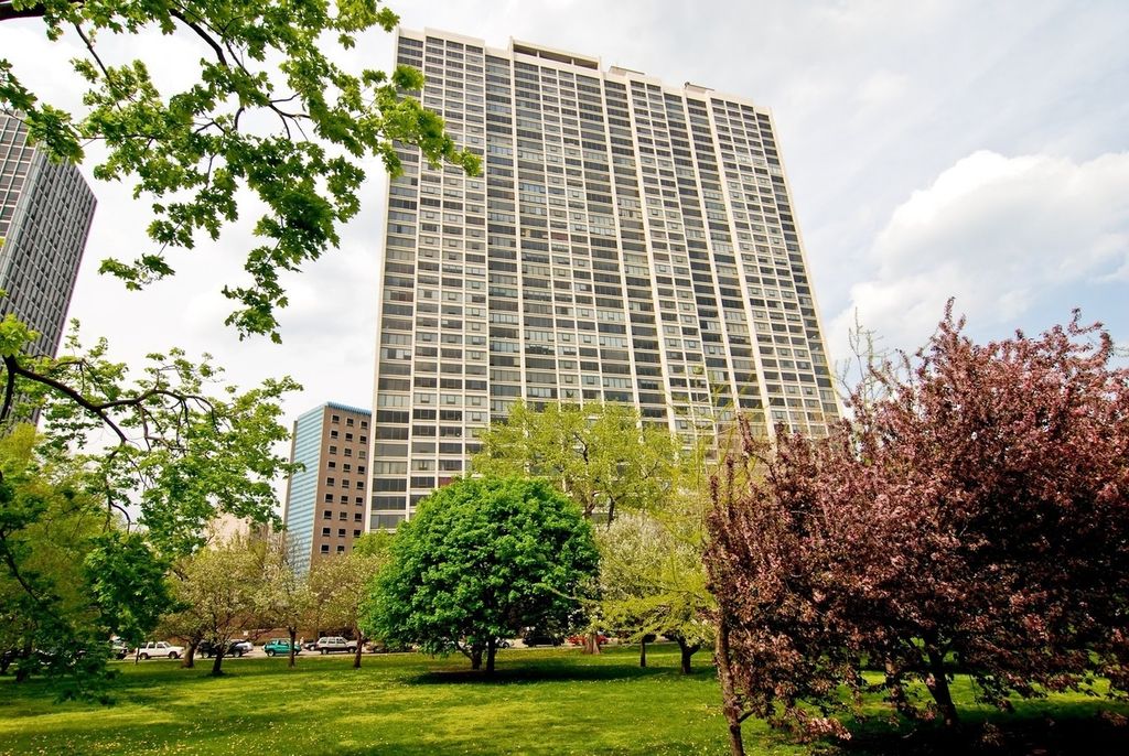 2800 N Lake Shore Drive 712, Chicago, IL 60657