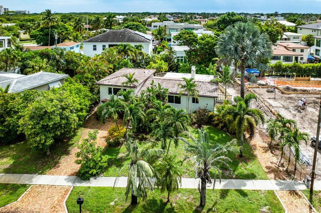 1290 NE 4th Avenue, Boca Raton, FL 33432