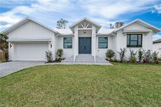 27071 Holly LN, Bonita Springs, FL 34135