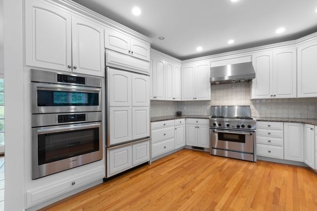 28 Cutler Farm Rd, Sudbury, MA 01776