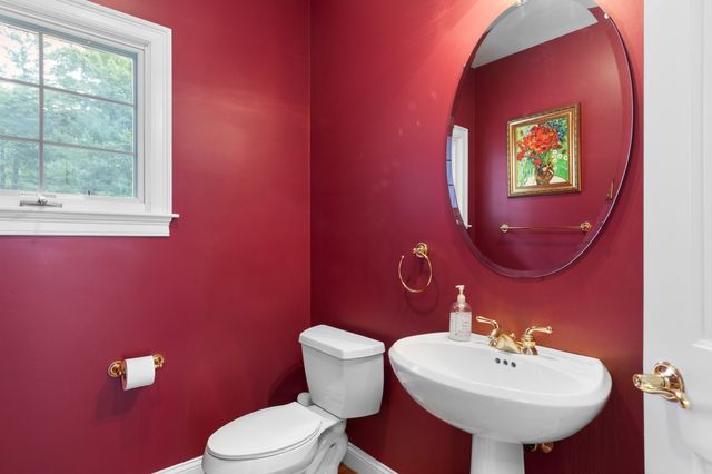 28 Cutler Farm Rd, Sudbury, MA 01776