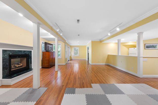 28 Cutler Farm Rd, Sudbury, MA 01776