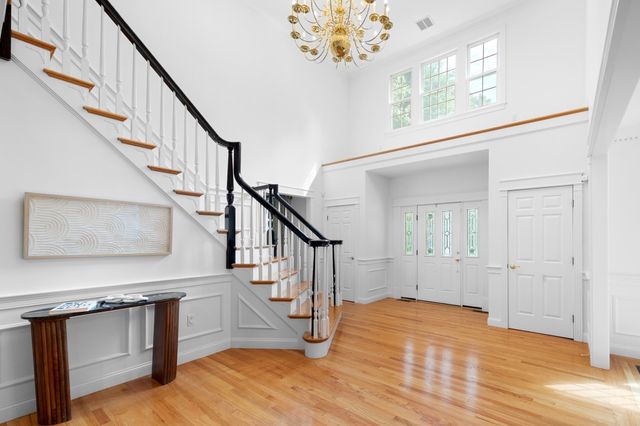 28 Cutler Farm Rd, Sudbury, MA 01776