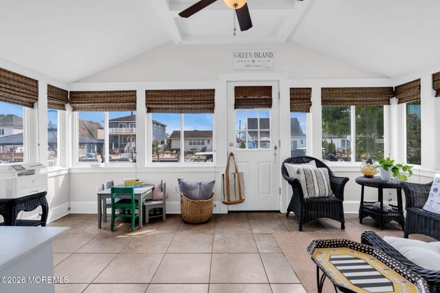 29 Green Island Road, Toms River, NJ 08753