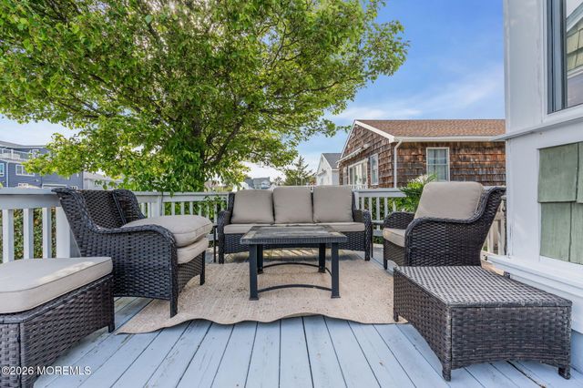 29 Green Island Road, Toms River, NJ 08753