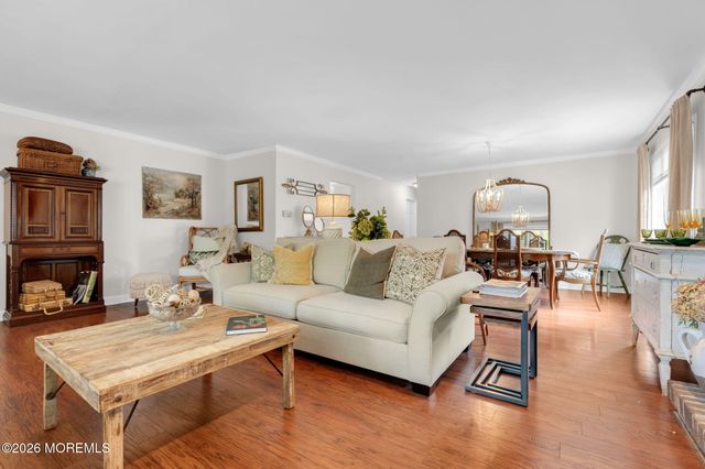 29 Green Island Road, Toms River, NJ 08753
